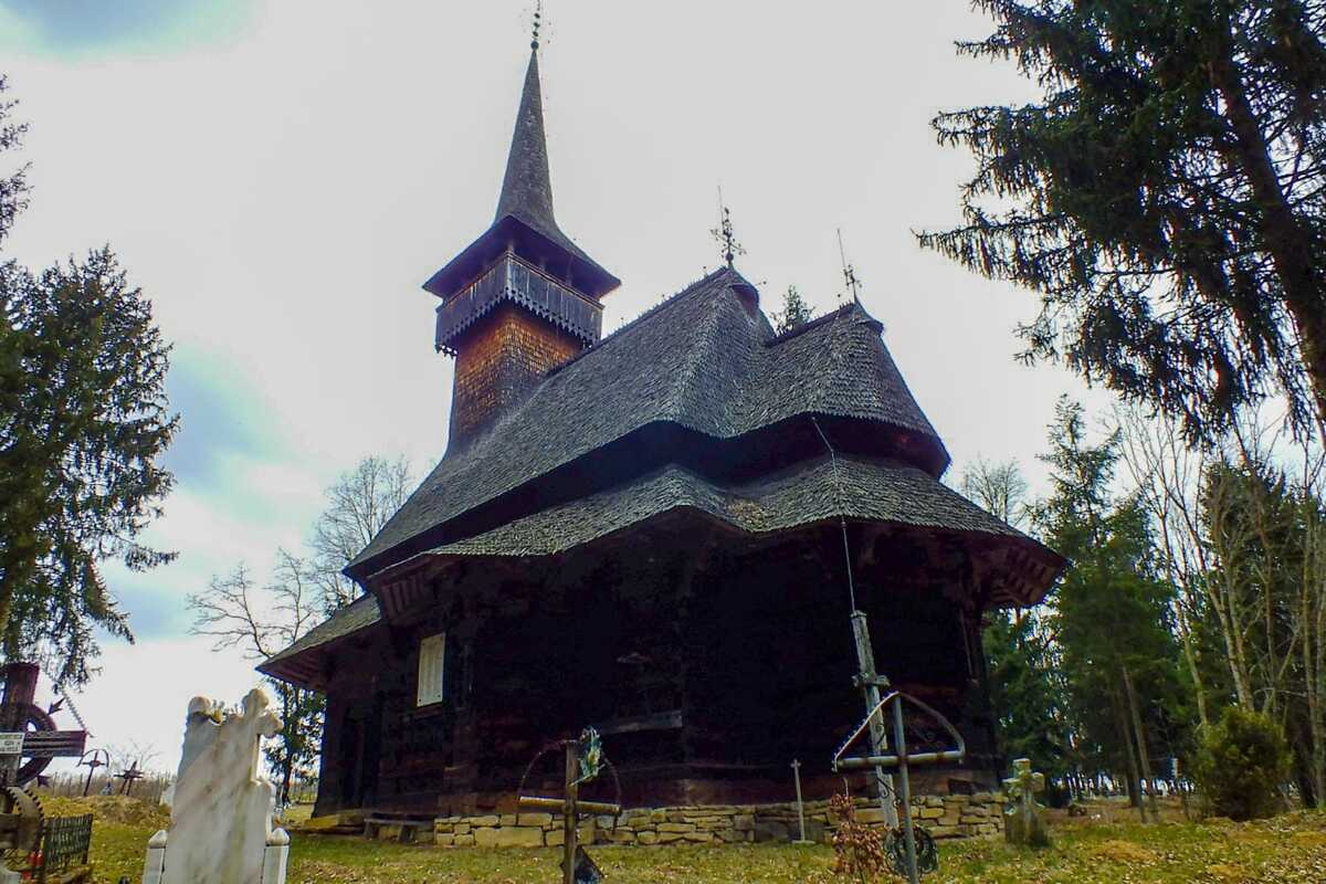 The wooden church "Assumption of the Virgin Mary" from Călinești Susani 